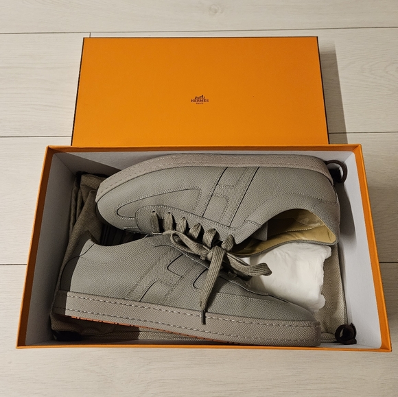 [SOLD] Hermes men's boomerang sneakers - Picture 7 of 13